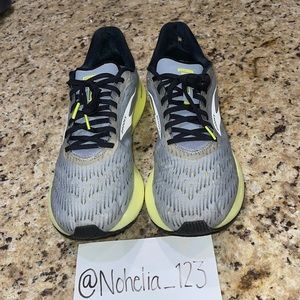 Brooks Hyperion Tempo